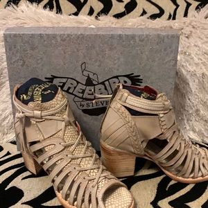 Brand New never worn Freebird WAZEE Beige Multi
